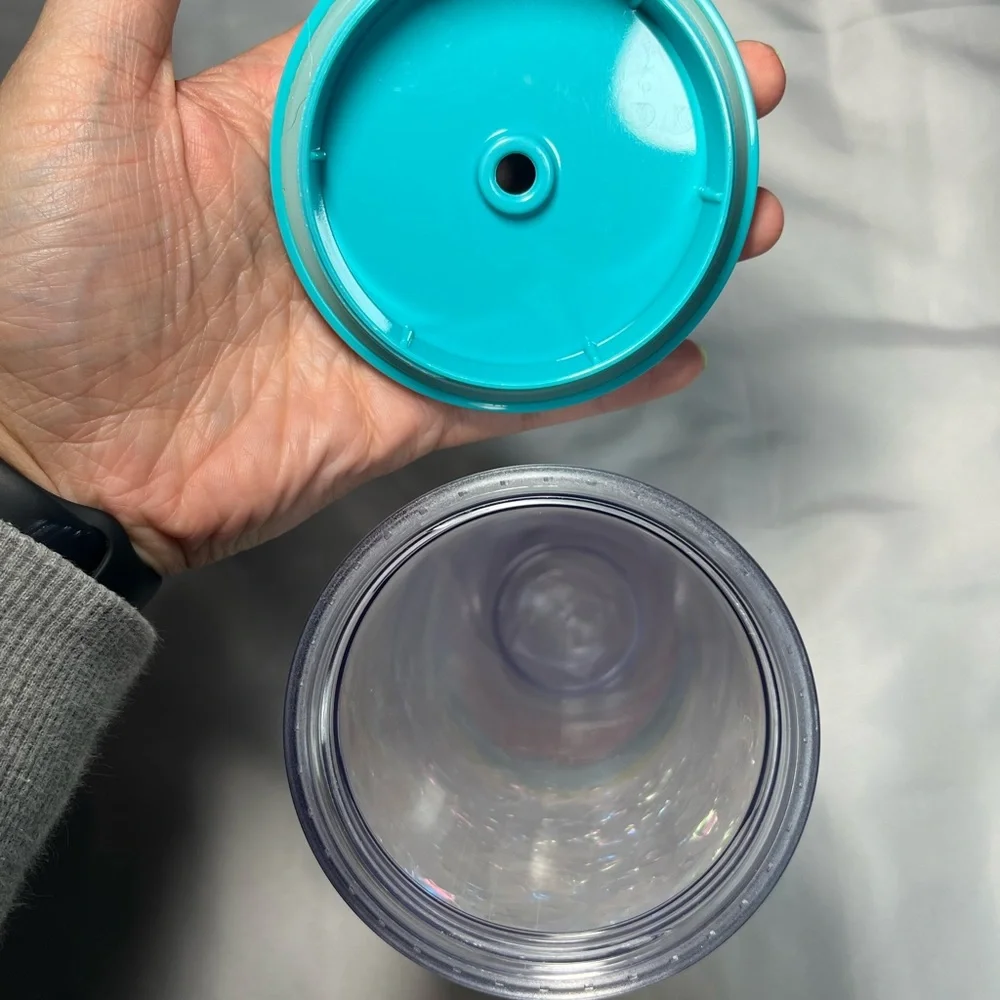 Starbucks 2020 Pastel Wave Iridescent Venti Tumbler 24oz Spring‎ No Straw